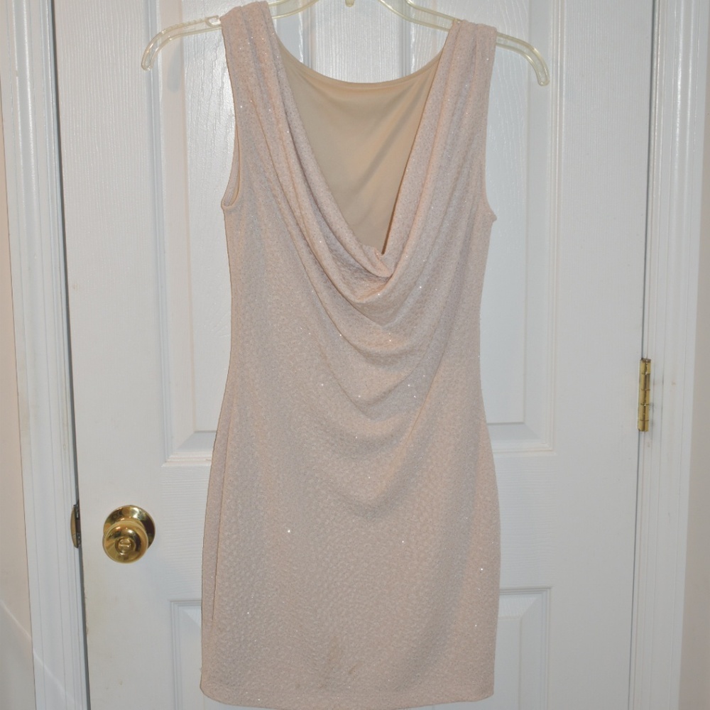 Dress - Picture 2 of 4